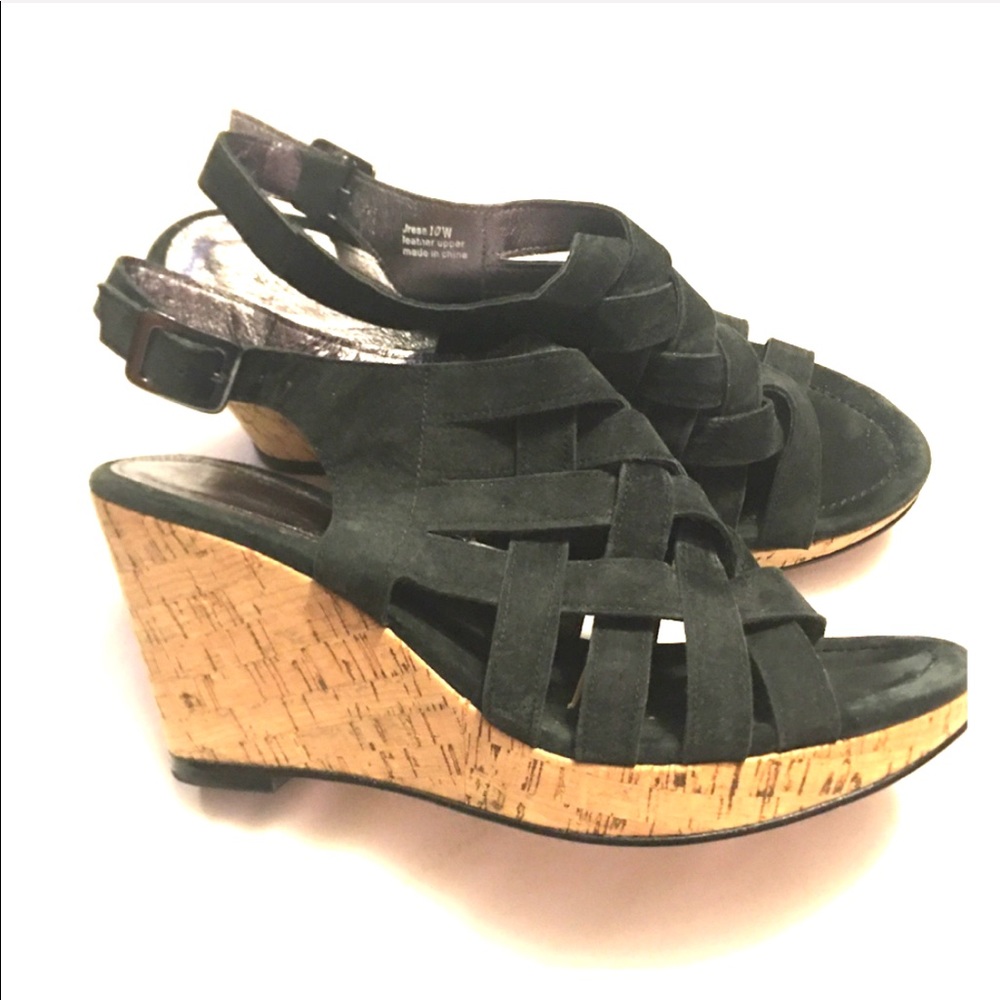Jessica Bennet Resa wedge black leather sandals 👡